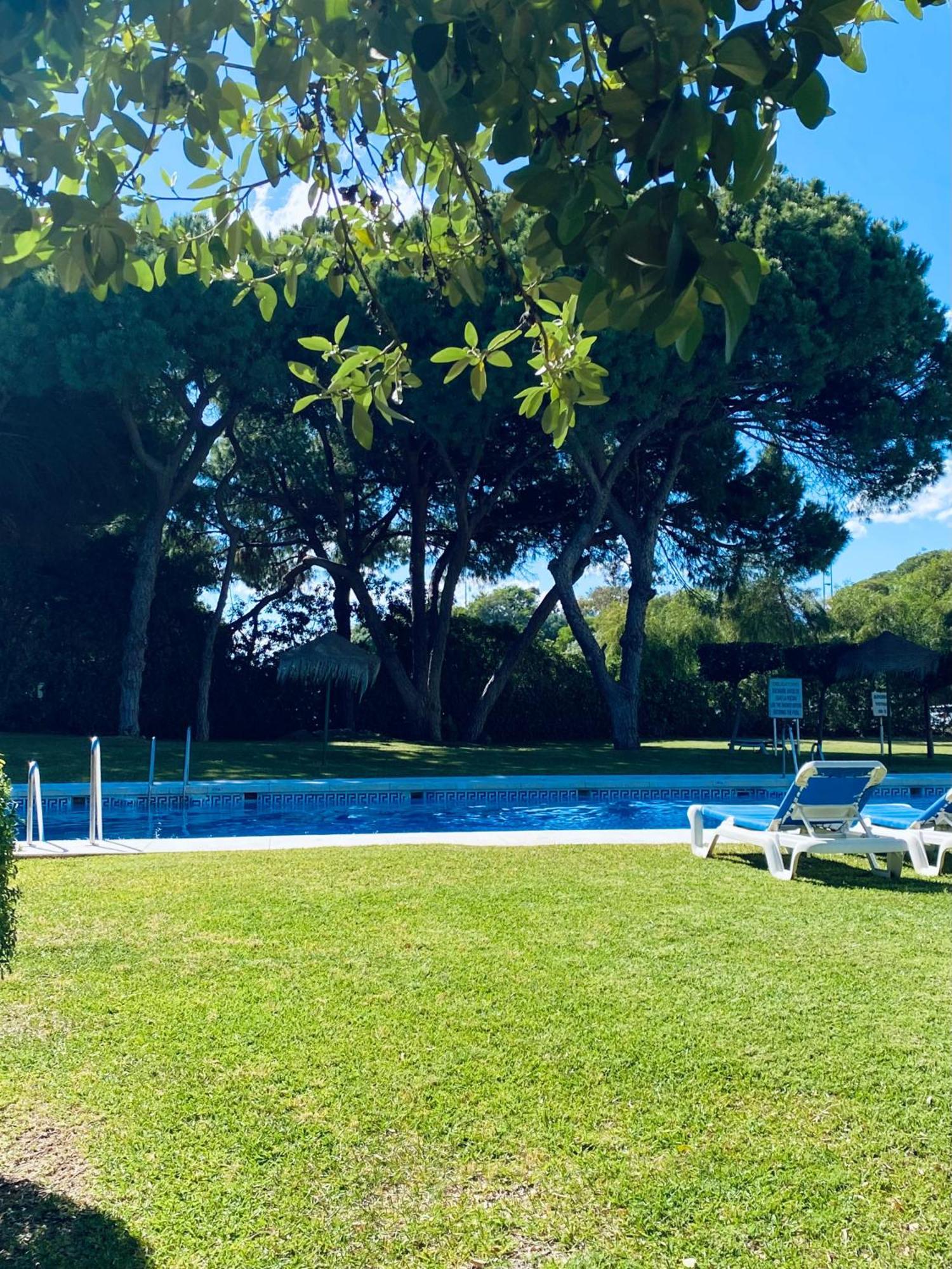 Luminoso Apartamento Para Dos Personas En Cabopino Marbella Ngoại thất bức ảnh